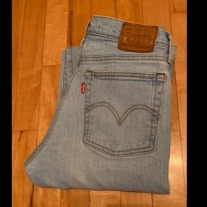 Levis jeans wedgie straight